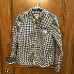 Abercrombie KIDS Boys, size tag reads: 15/16, blue check button down.